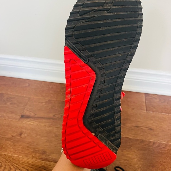 Puma Black and Red Men's Sneakers - Picture 9 of 9